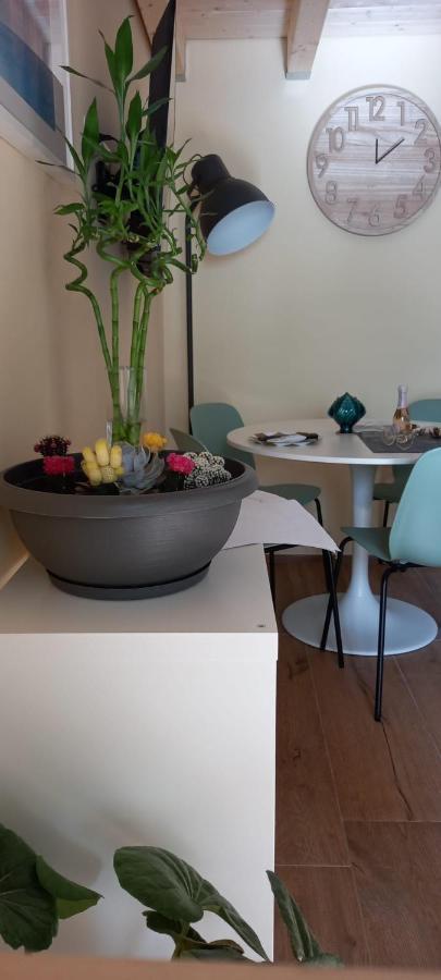 Lotus Appartement Bari Buitenkant foto