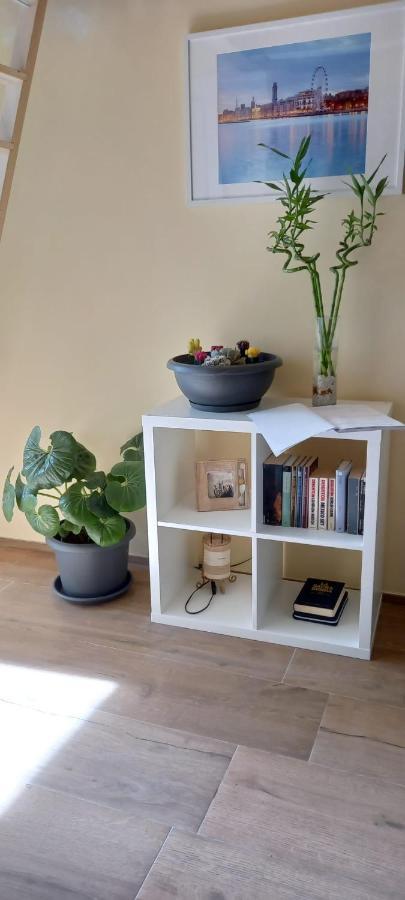 Lotus Appartement Bari Buitenkant foto